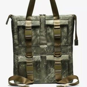 Nike- Pocket Printed Unisex Tote- NWT
